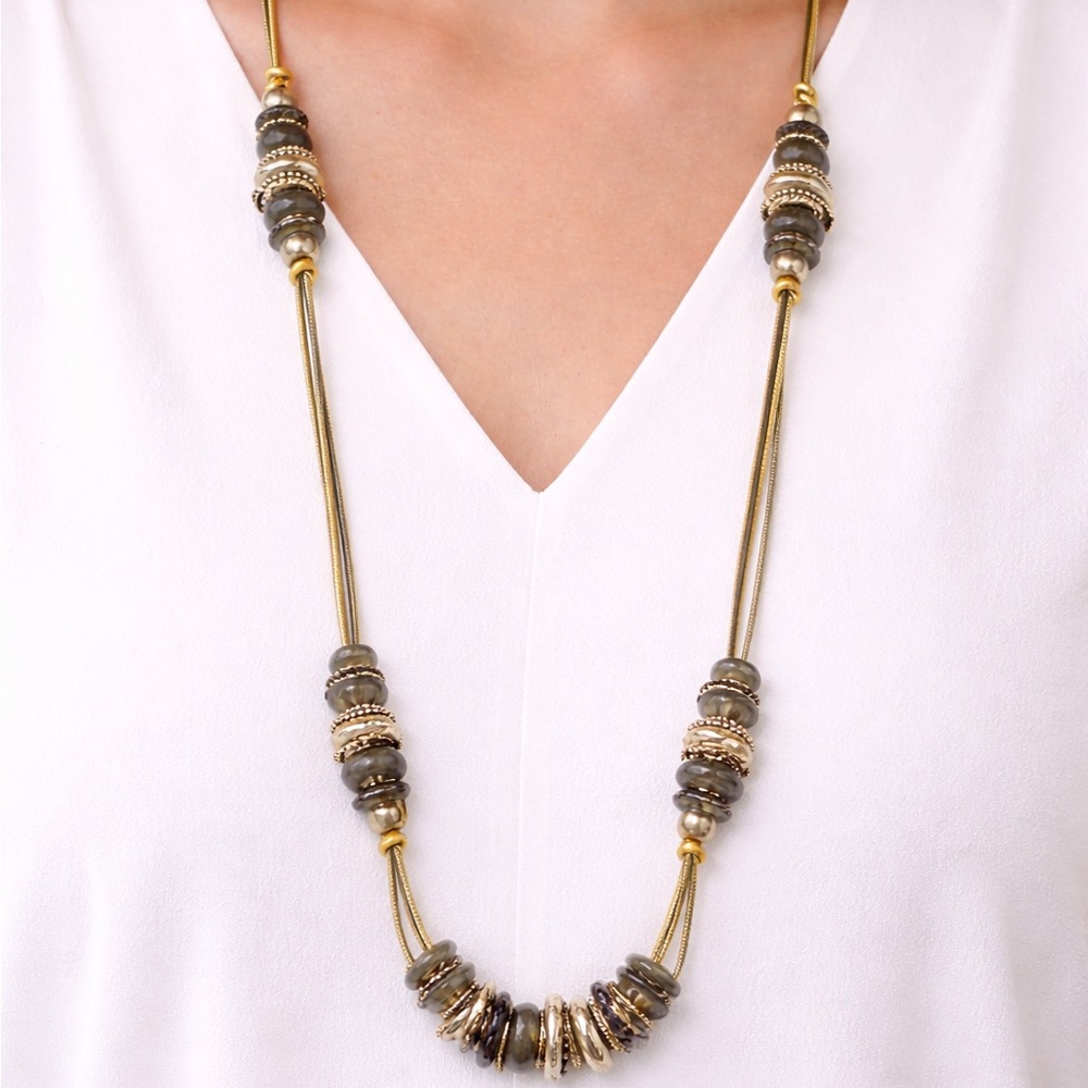 Chico’s Long Beaded Necklace (BR333/2)
